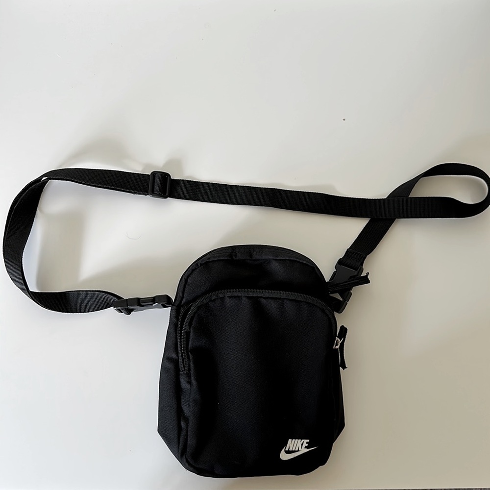 Nike crossbody bag